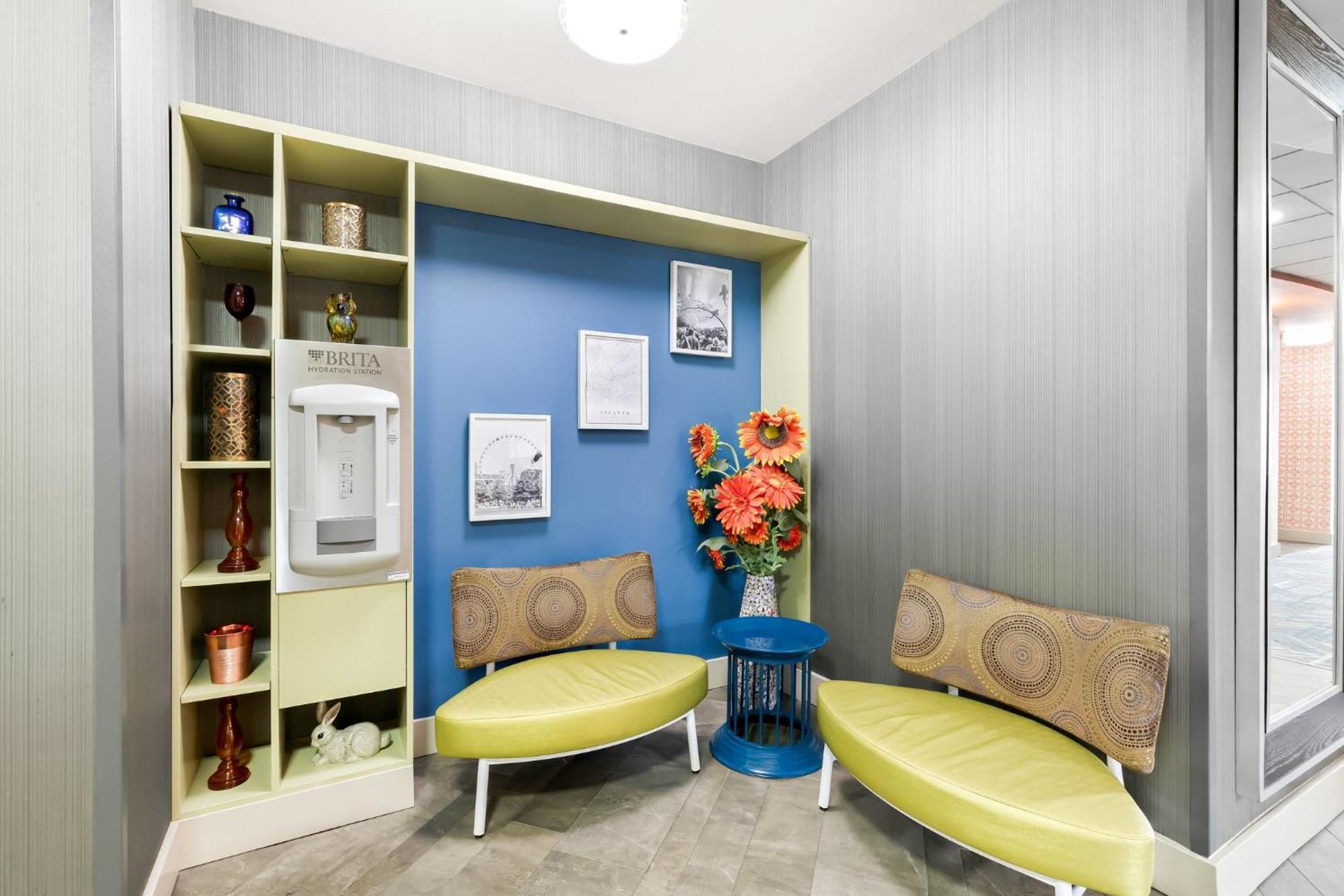 Hotel Express Atlanta Galleria-ballpark Area By Ihg
