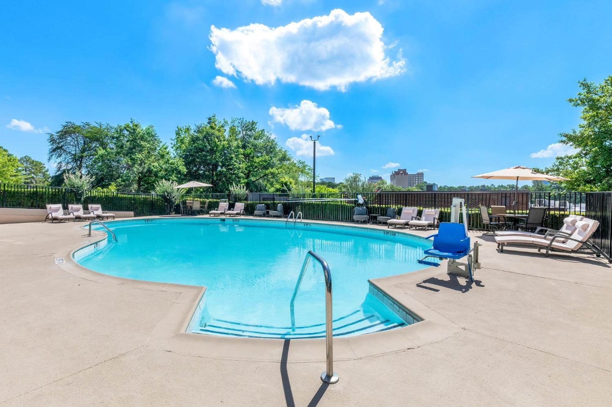 Express Atlanta Galleria-ballpark Area By Ihg 3*