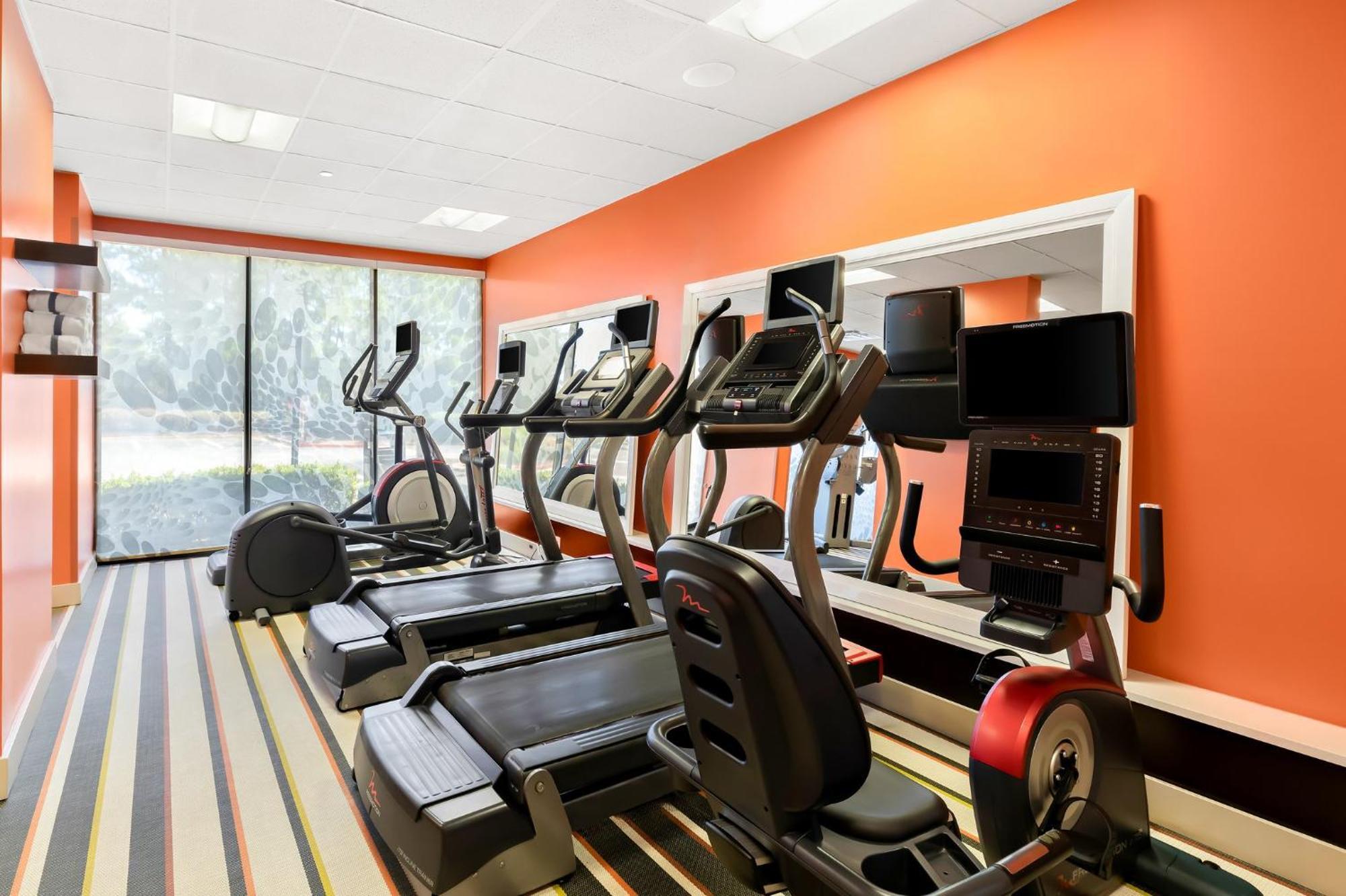 Hotel Express Atlanta Galleria-ballpark Area By Ihg