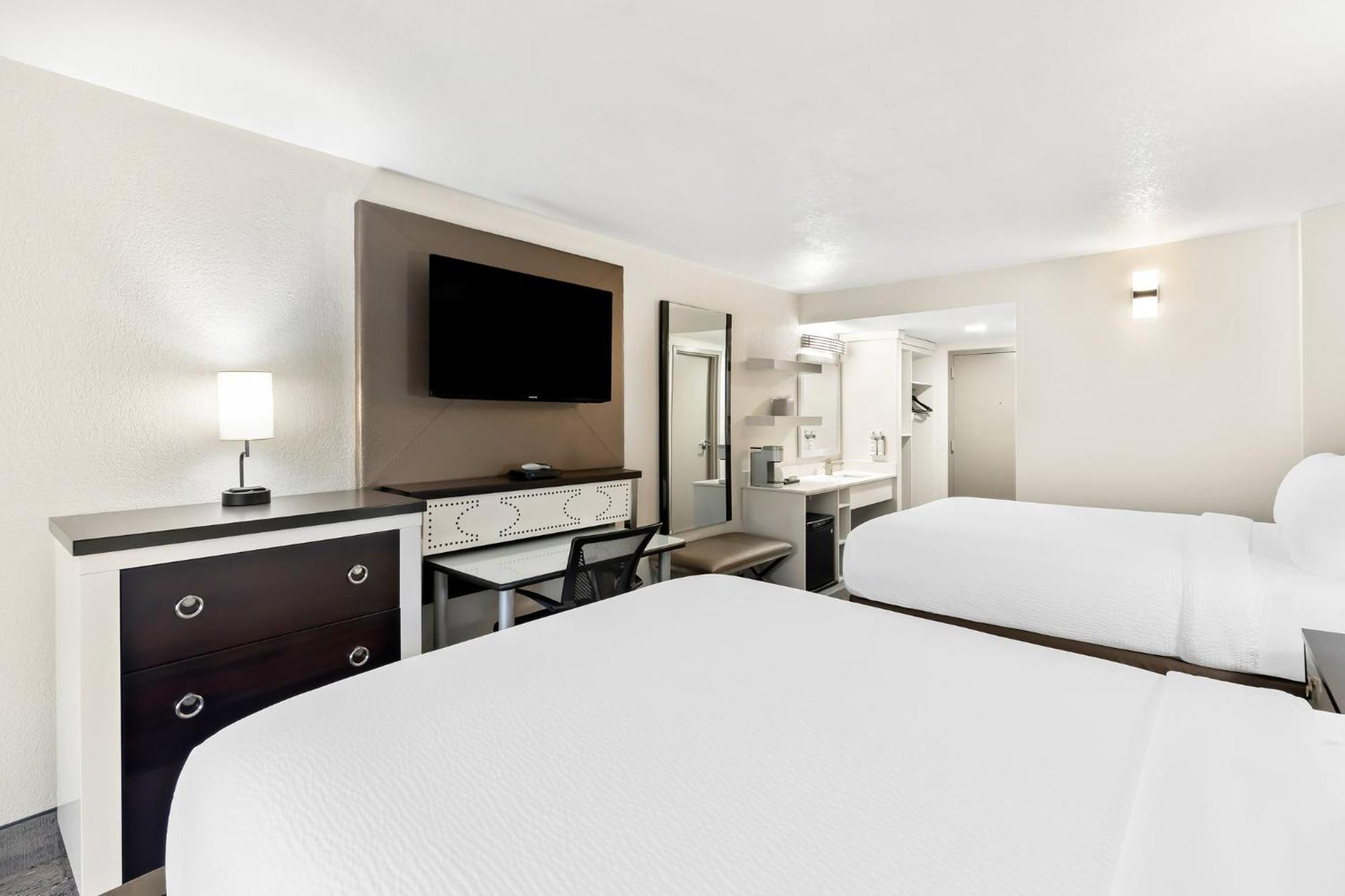 Express Atlanta Galleria-ballpark Area By Ihg Hotel