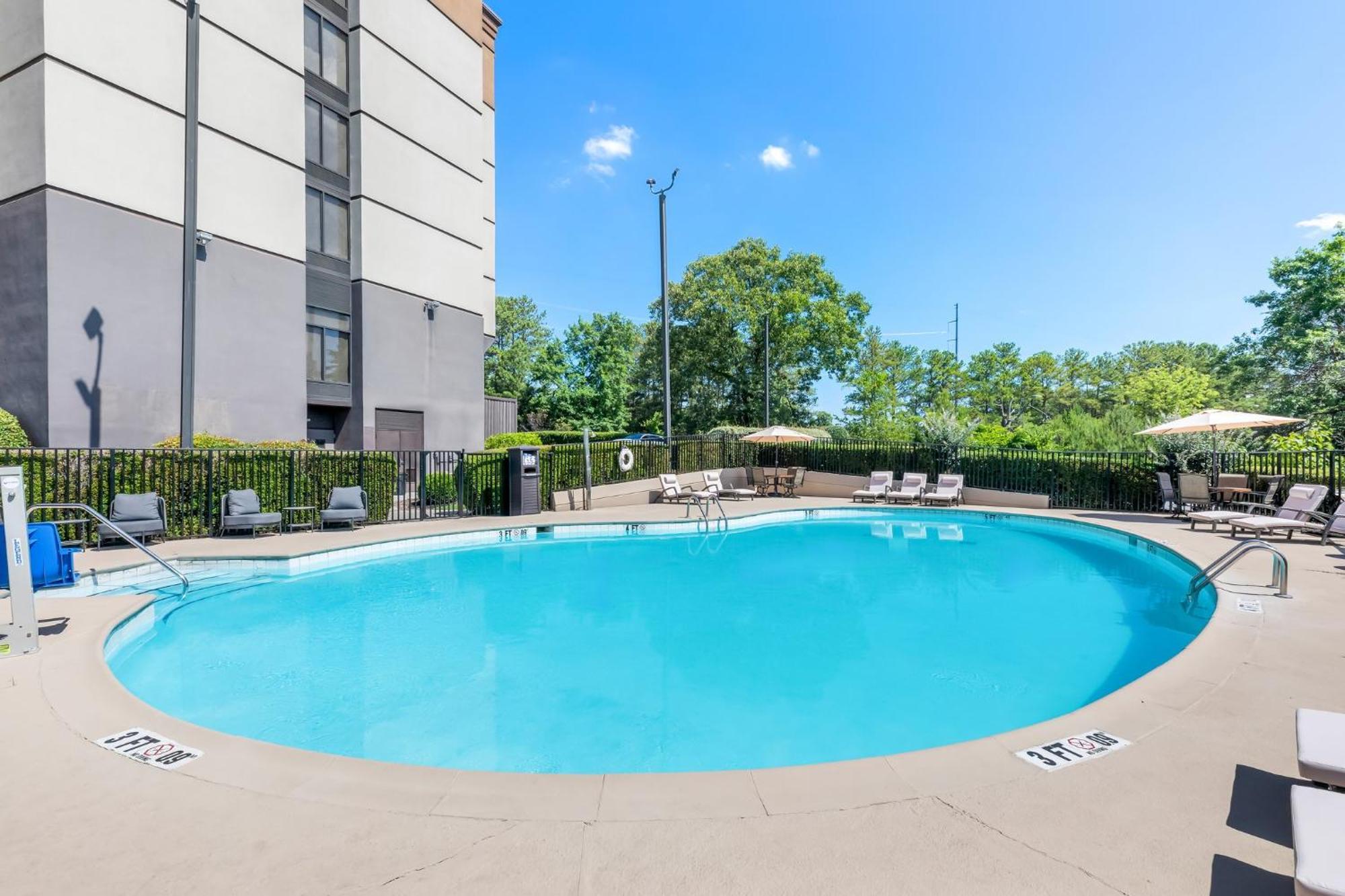 Express Atlanta Galleria-ballpark Area By Ihg Hotel