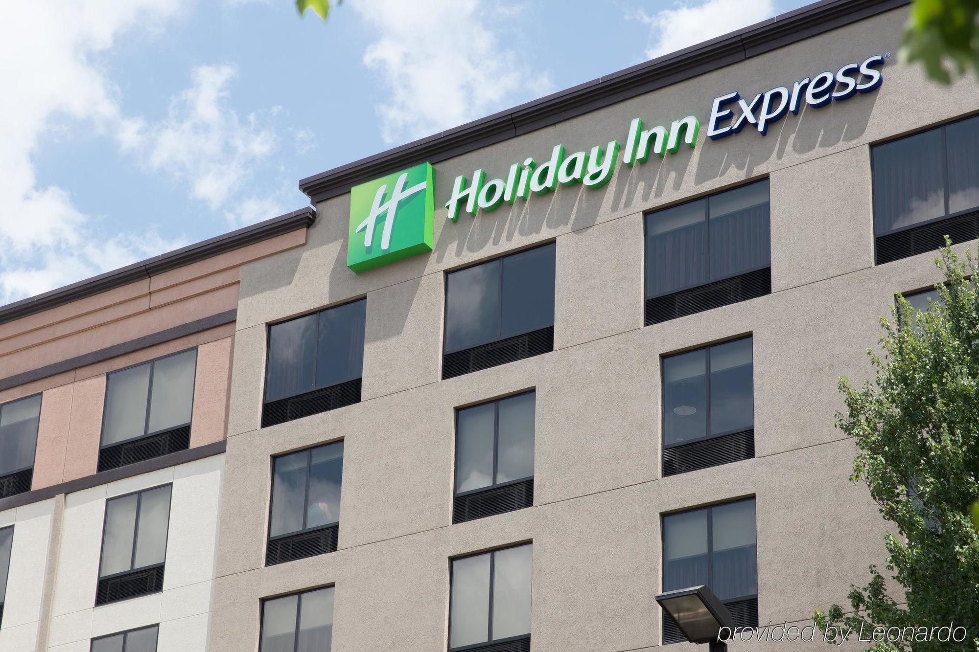 Express Atlanta Galleria-ballpark Area By Ihg