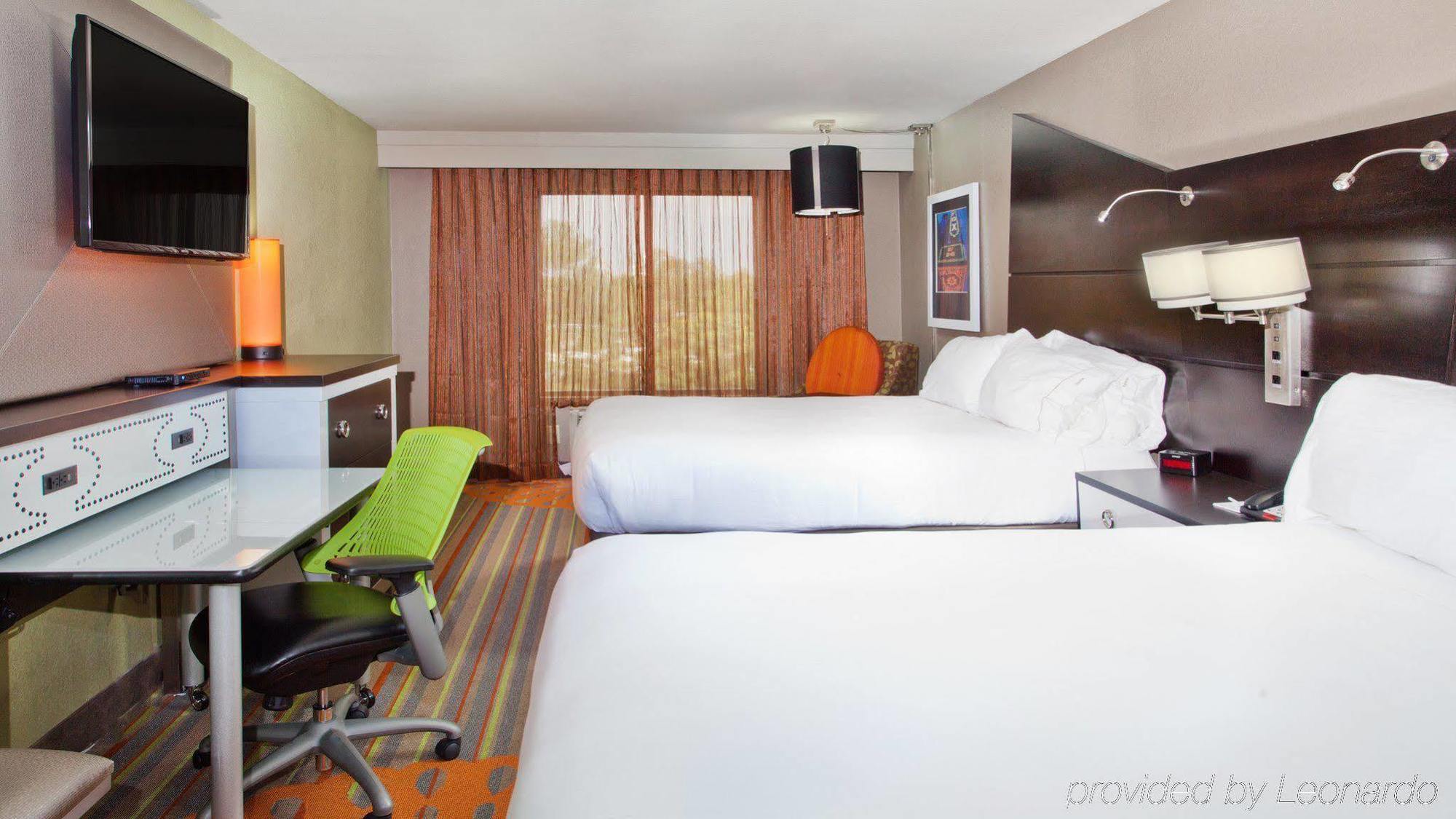 Express Atlanta Galleria-ballpark Area By Ihg Smyrna