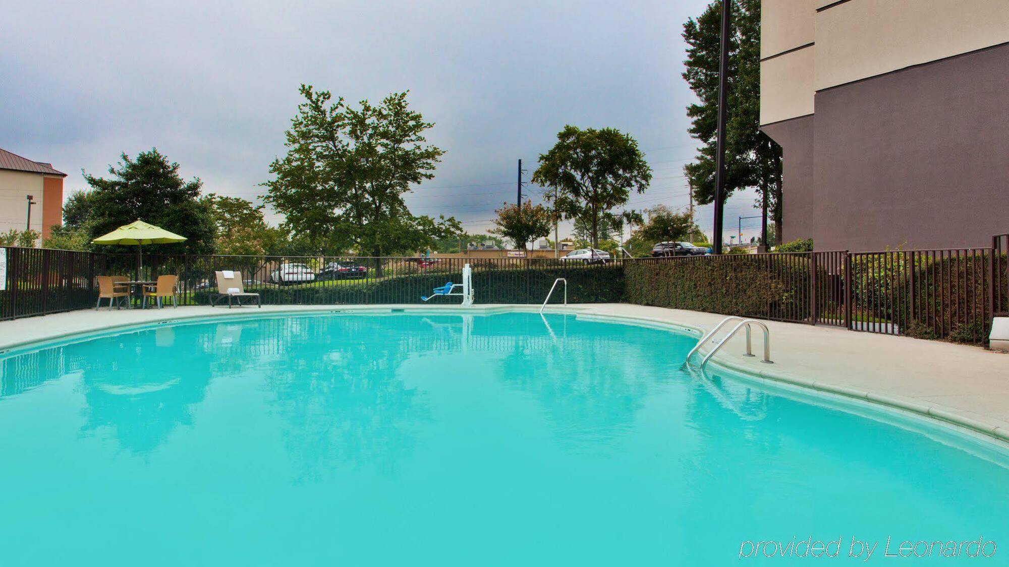 Express Atlanta Galleria-ballpark Area By Ihg Smyrna